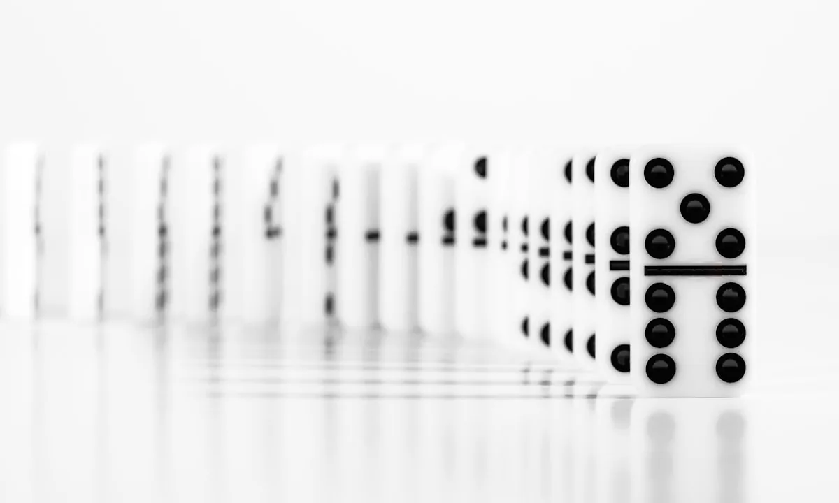 Illustration of cascading failures in distributed systems